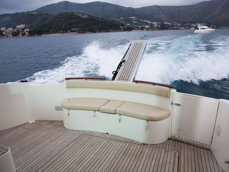 صور Prestige 42 8