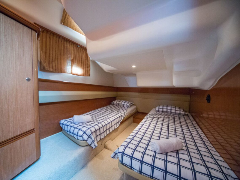 صور Prestige 42 12