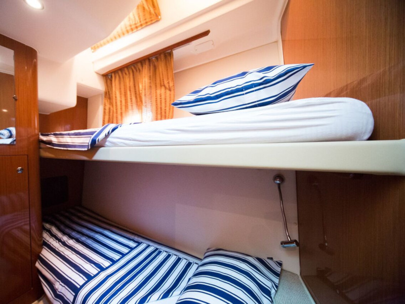 صور Prestige 42 13