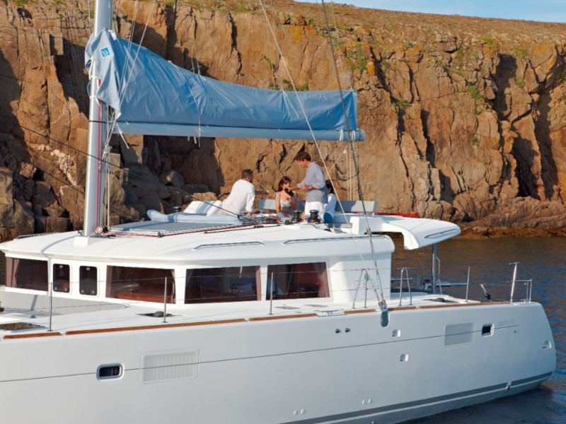 photo Lagoon 450  Flybridge 4