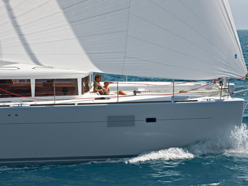photo Lagoon 450  Flybridge 5