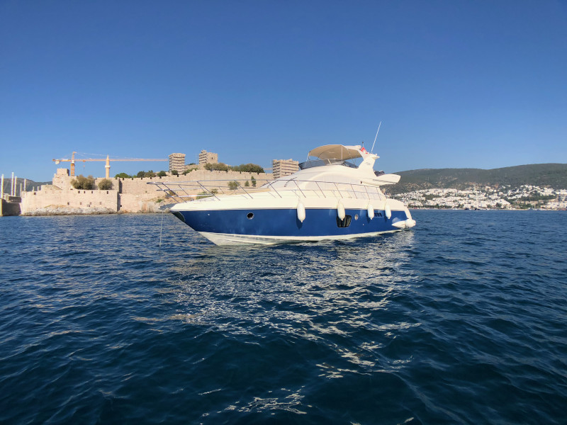 foto Azimut 55 2