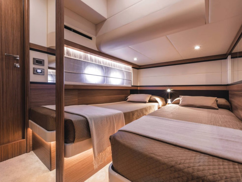 照片 Absolute 50 Fly 13