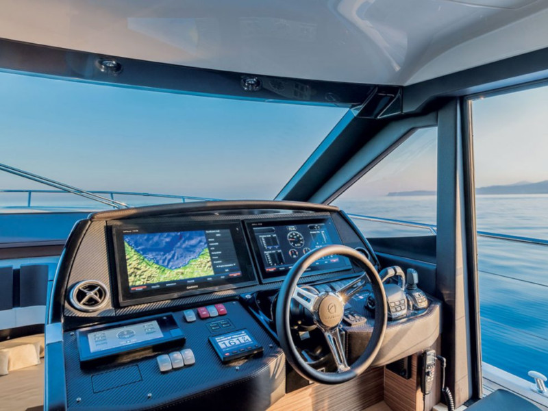 照片 Absolute 50 Fly 18