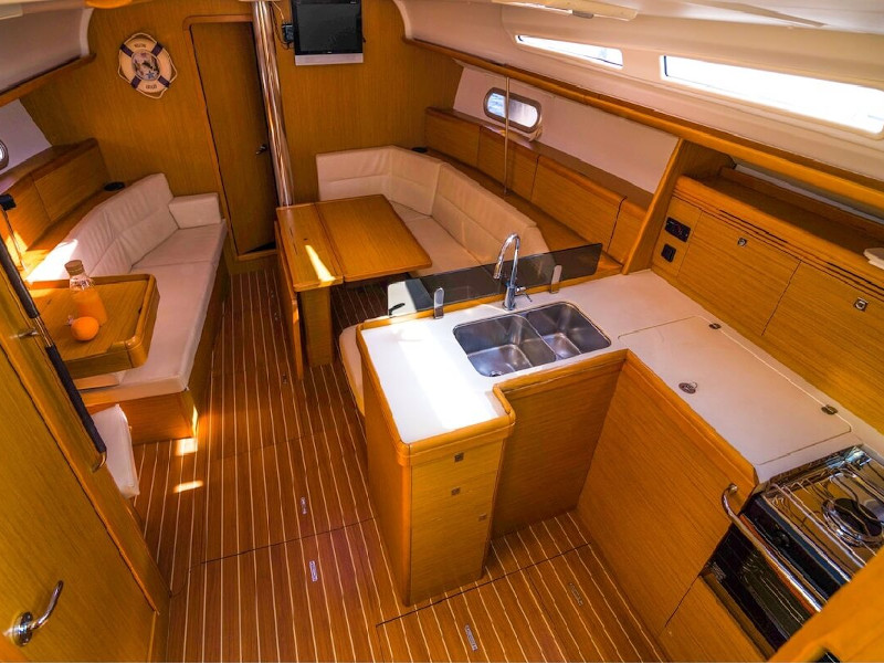 foto Sun Odyssey 42 i 3