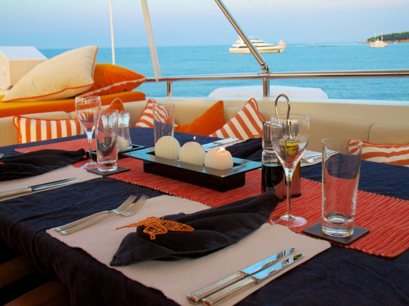 фото Motoryacht 6