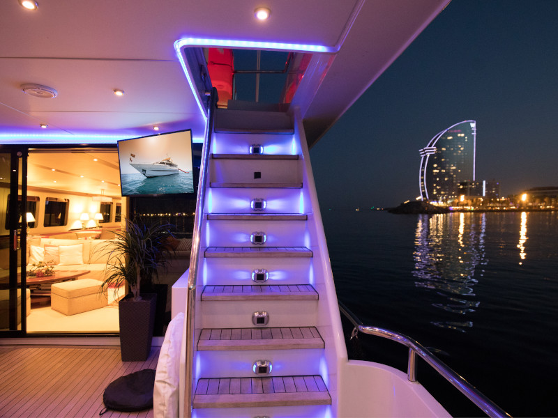 фото Motoryacht 14