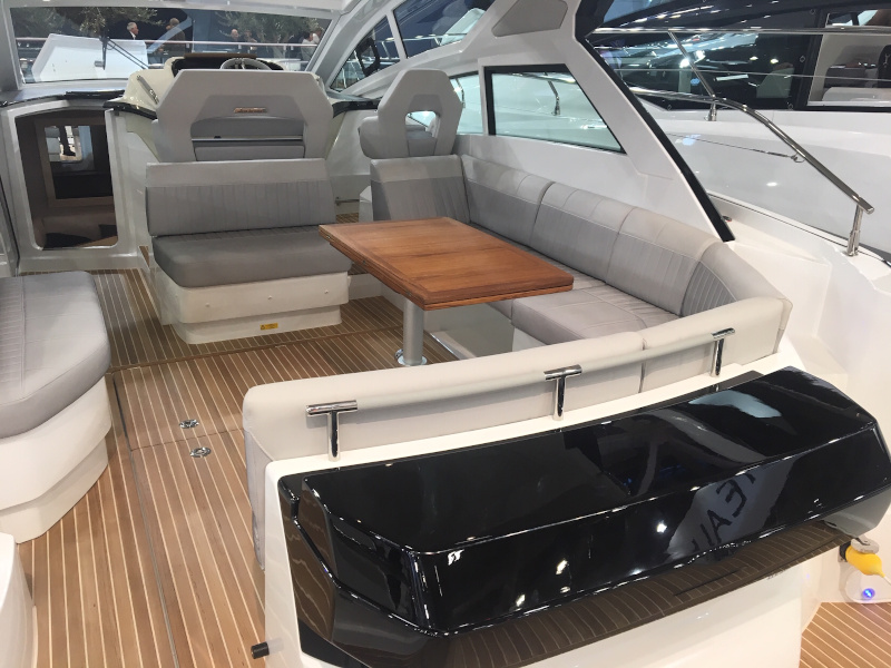 foto Beneteau GT40 2