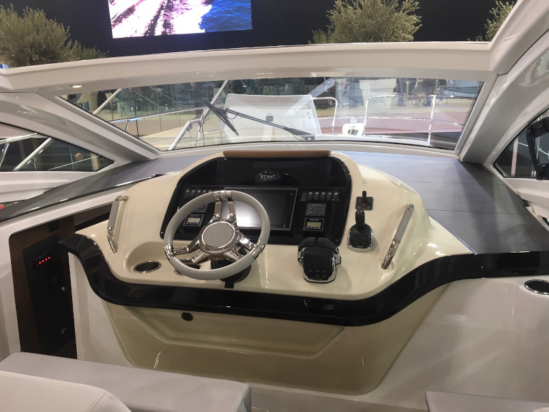 foto Beneteau GT40 8