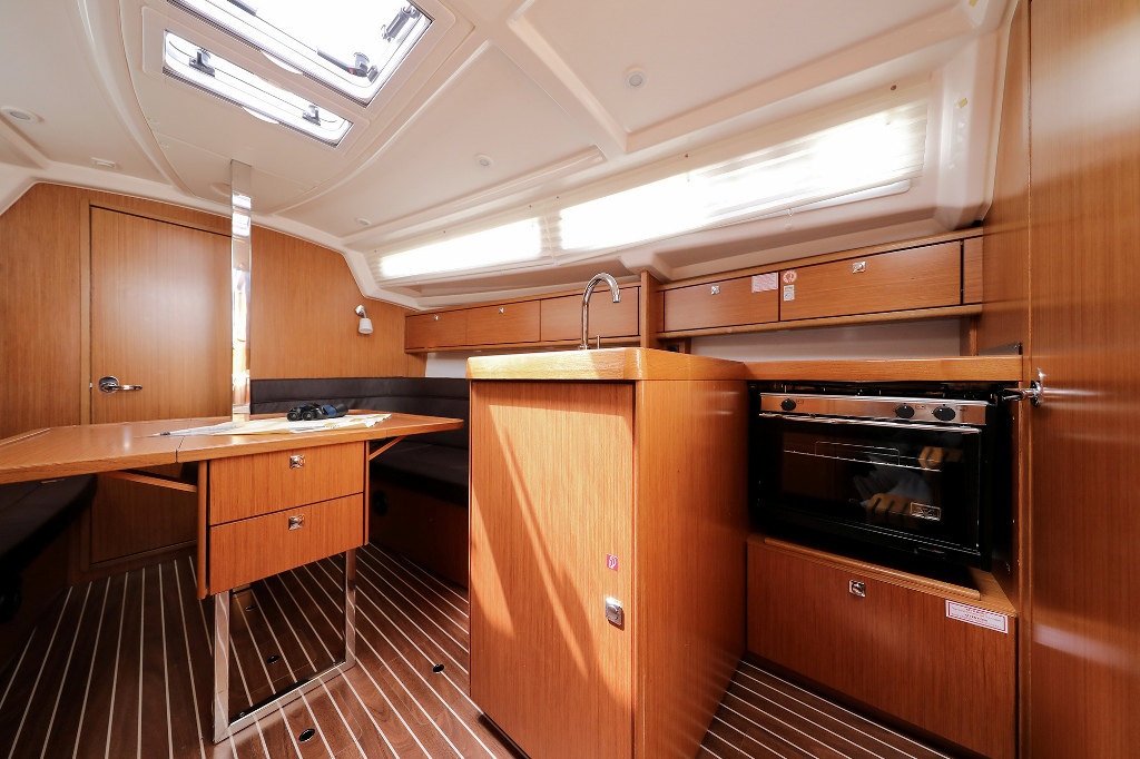 照片 Bavaria Cruiser 34 10