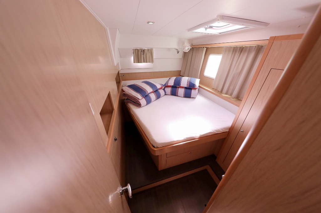 foto Lagoon 400 S2 3