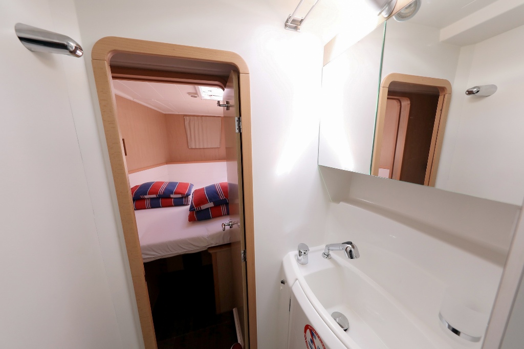 foto Lagoon 400 S2 7