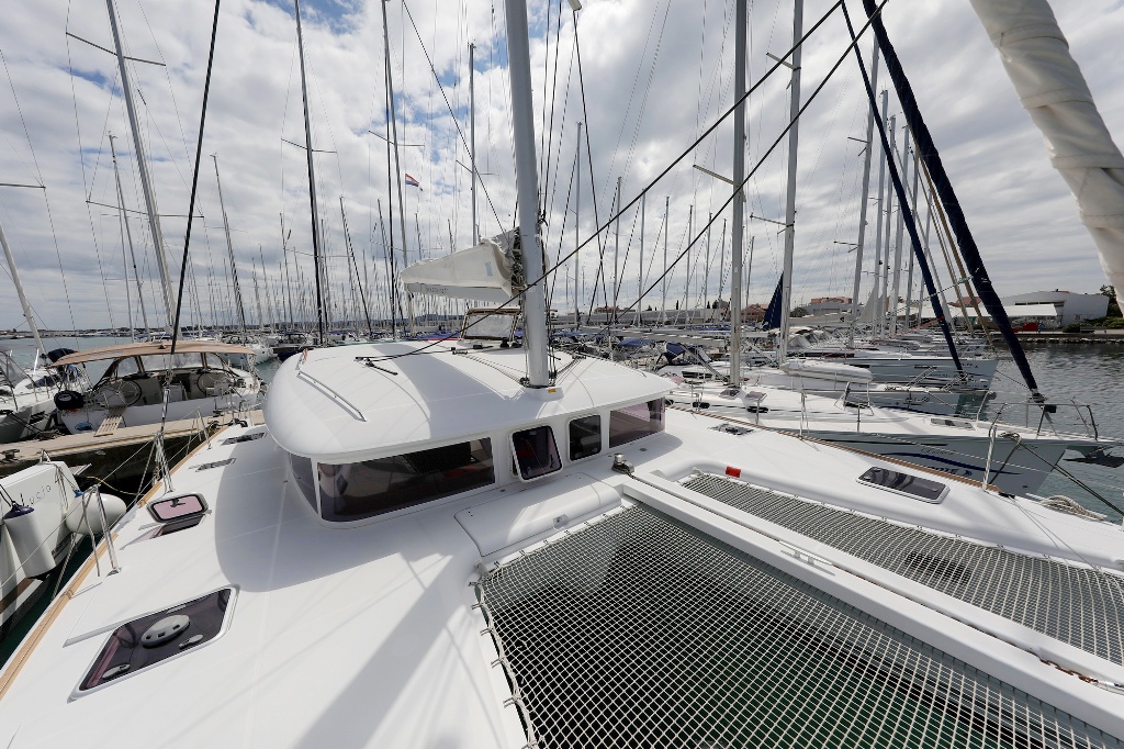 foto Lagoon 400 S2 15