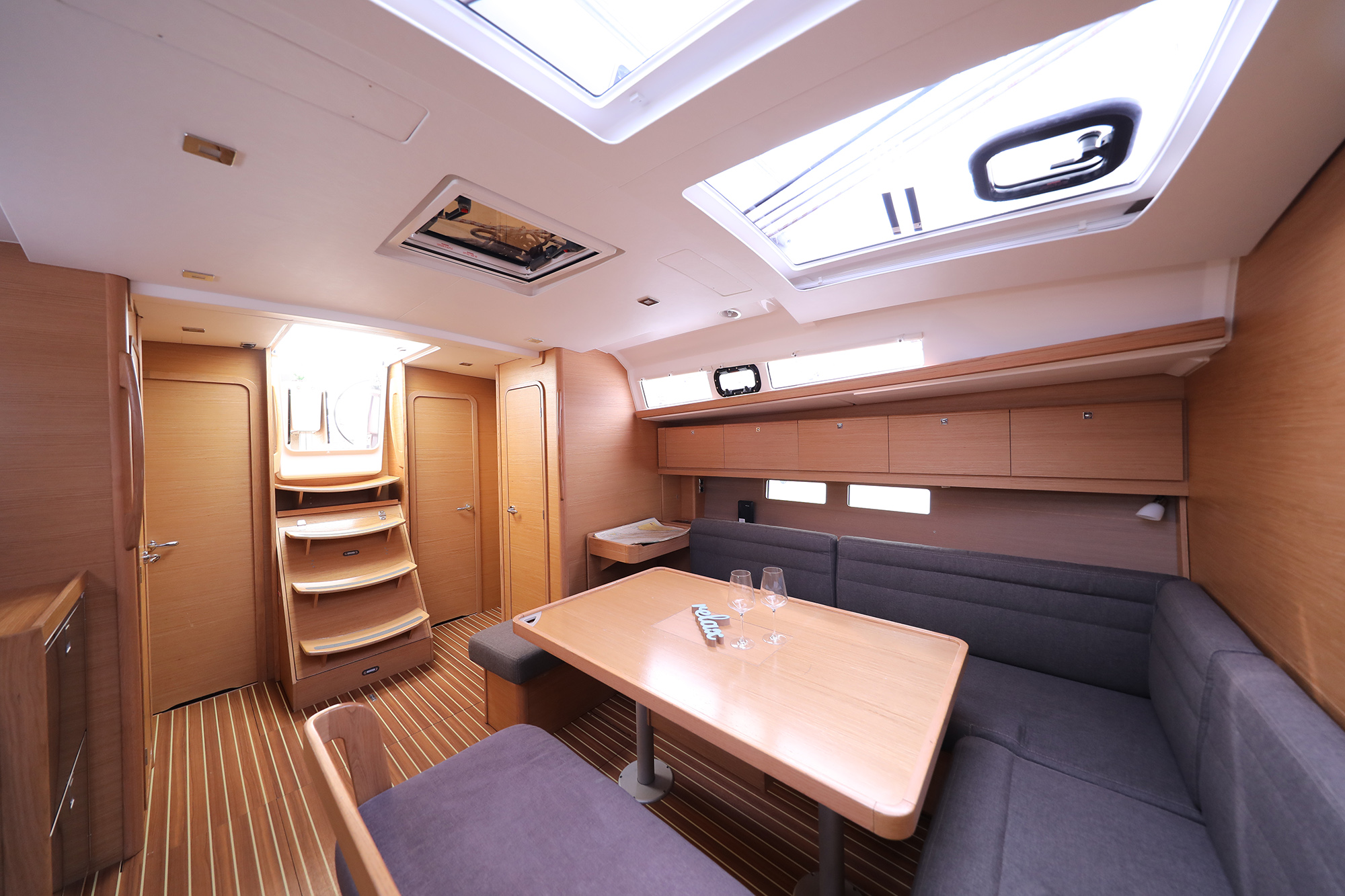 照片 Dufour 460 Grand Large 12