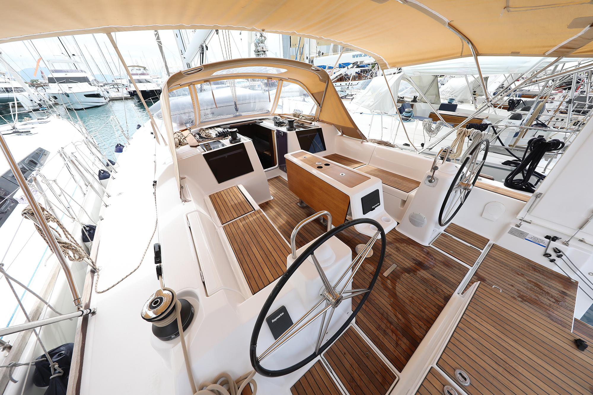 foto Dufour 460 Grand Large 14