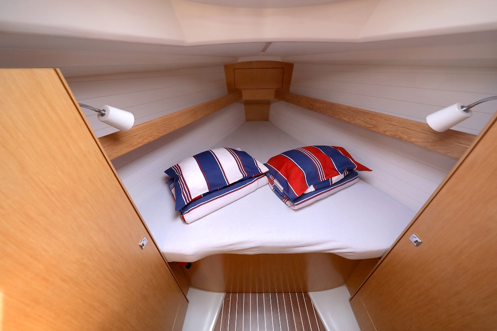 фото Bavaria Cruiser 34 6