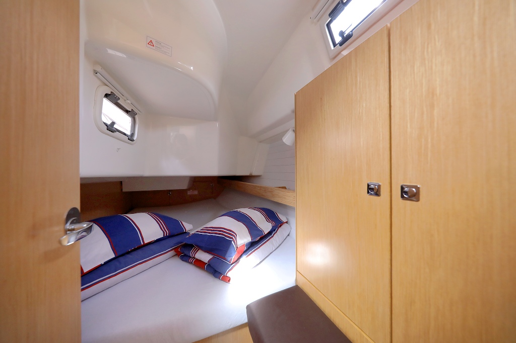 фото Bavaria Cruiser 34 7