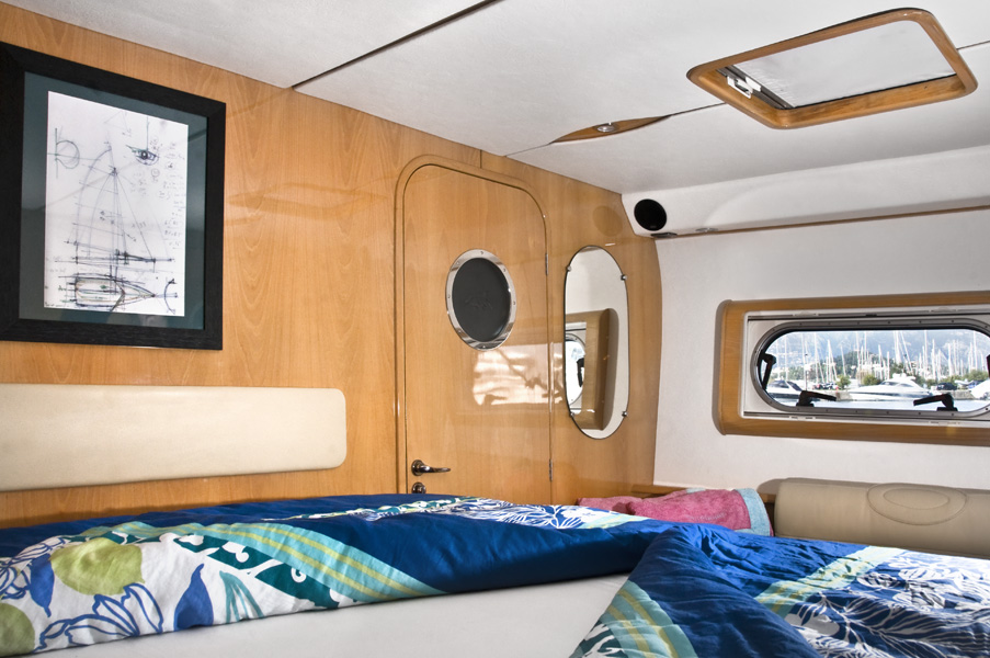 фото Privilege 585 10