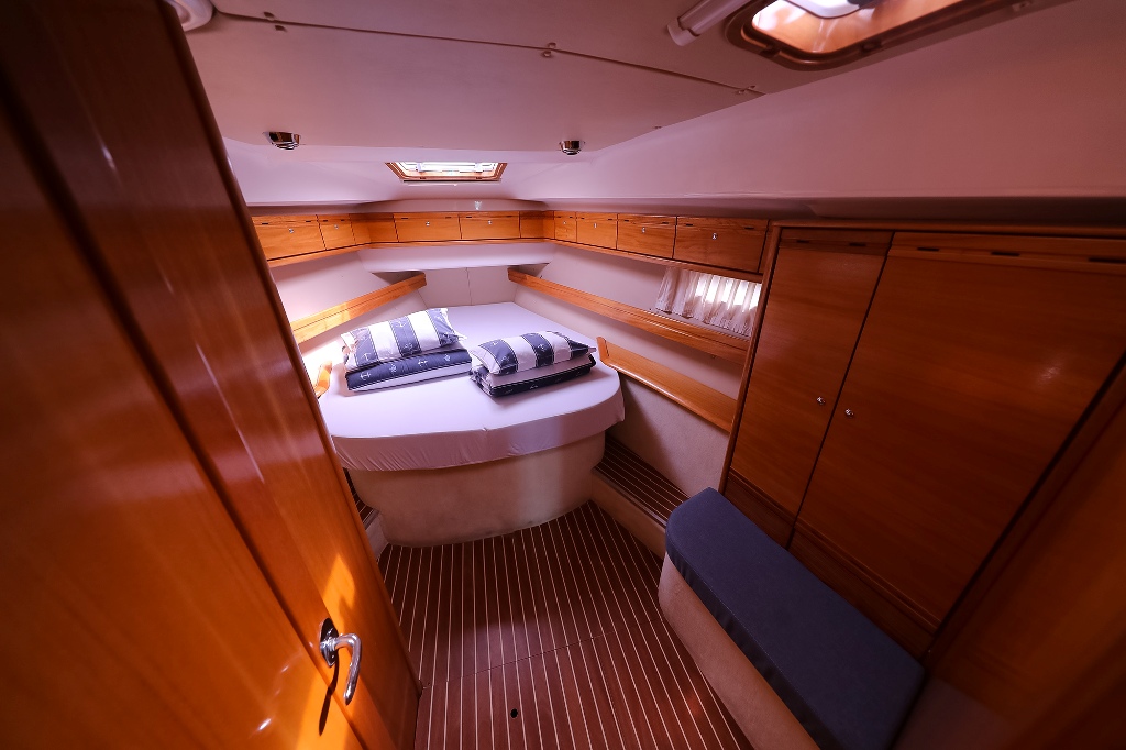photo Bavaria Cruiser 37 5
