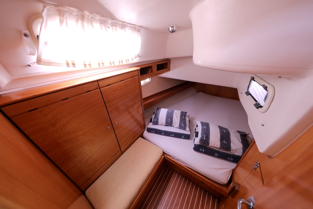 photo Bavaria Cruiser 37 14