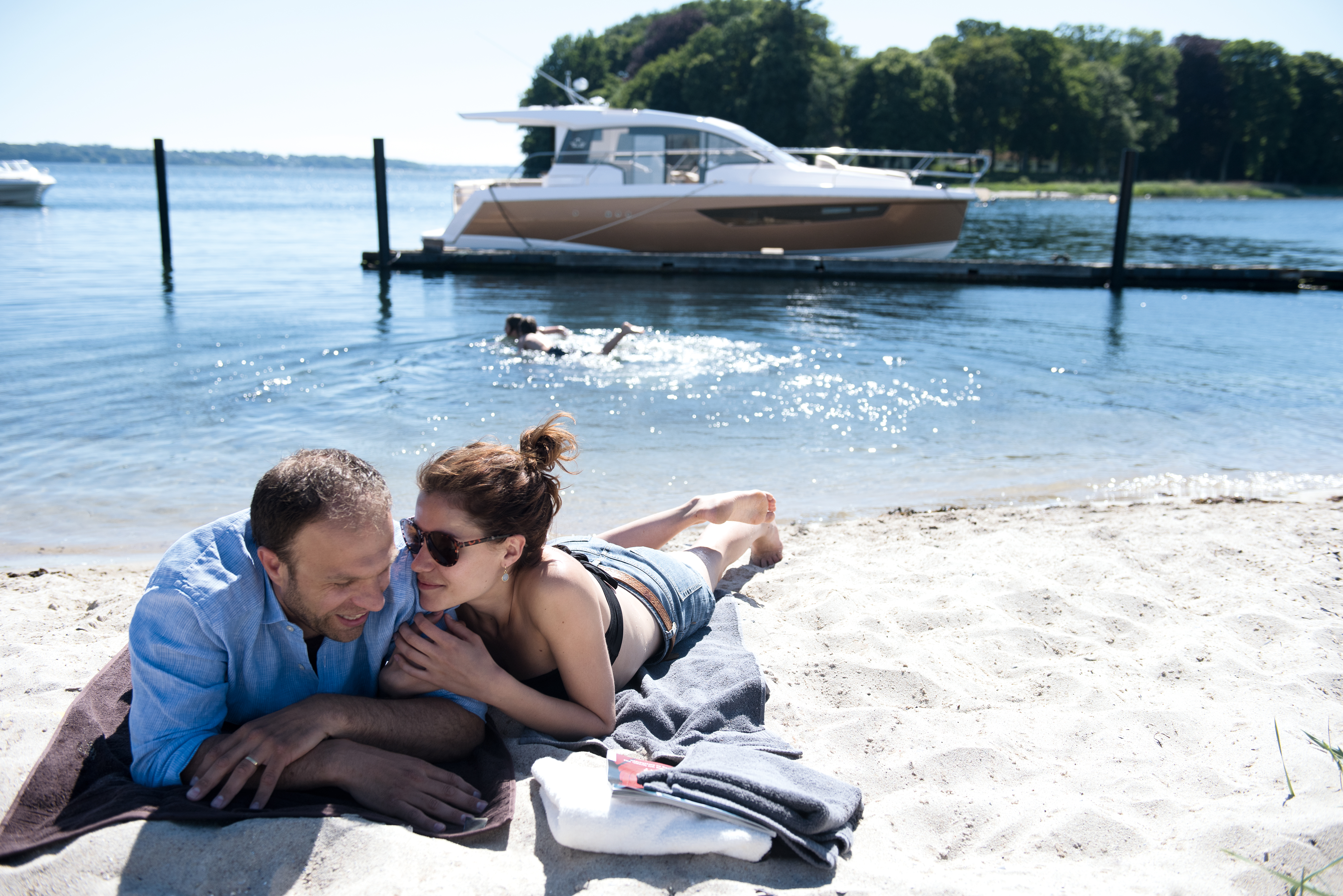 صور Sealine C330 19