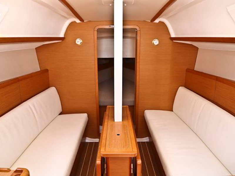 صور Sun Odyssey 33i 3