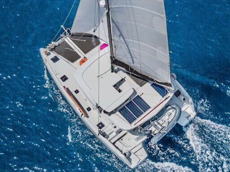 Lagoon 42