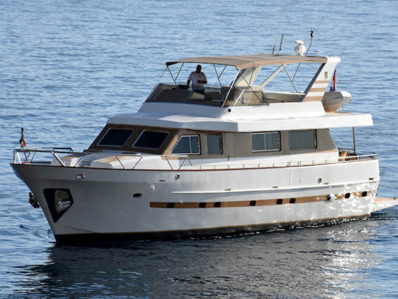صور Motoryacht 1