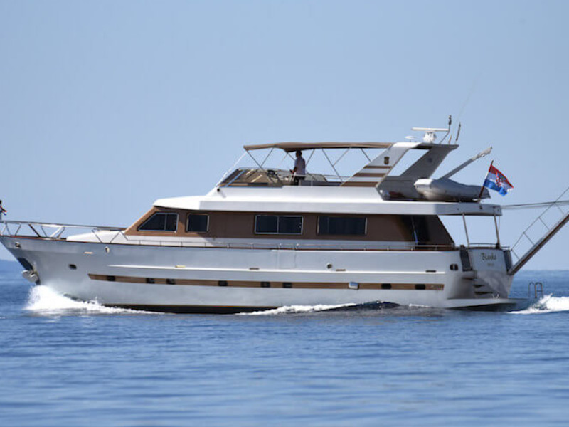 صور Motoryacht 4
