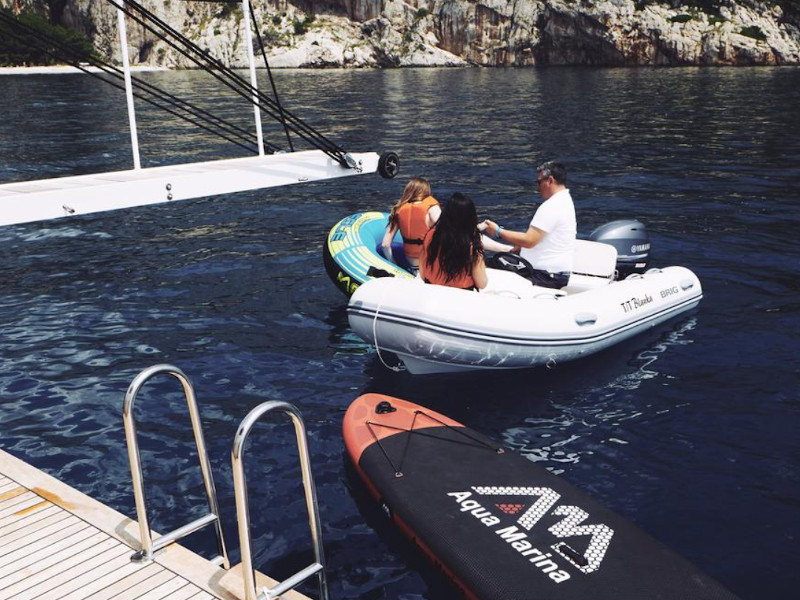 صور Motoryacht 16