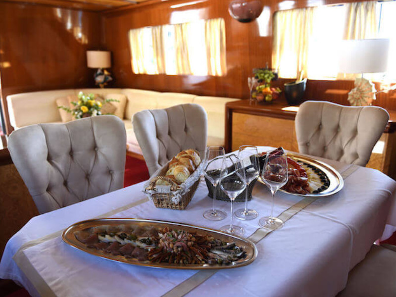 صور Motoryacht 33