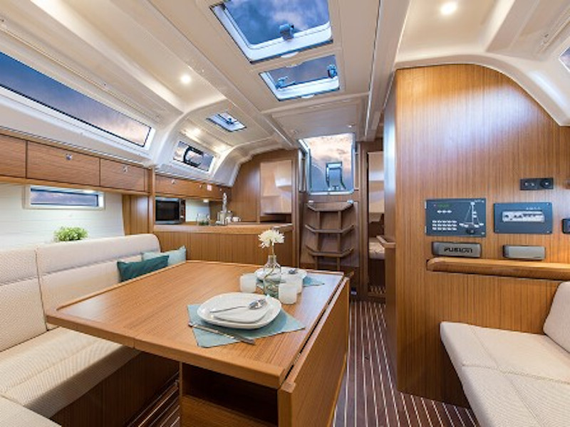 S/Y - Bavaria 37 - 3 Cabins - Built 2015