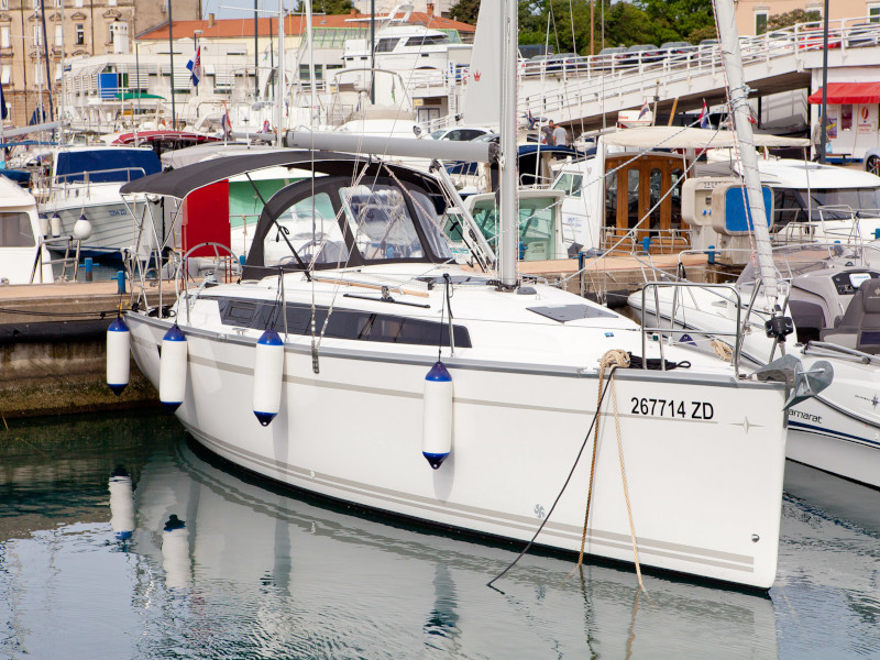 Bavaria Cruiser 34  Style “Aston“, Zadar