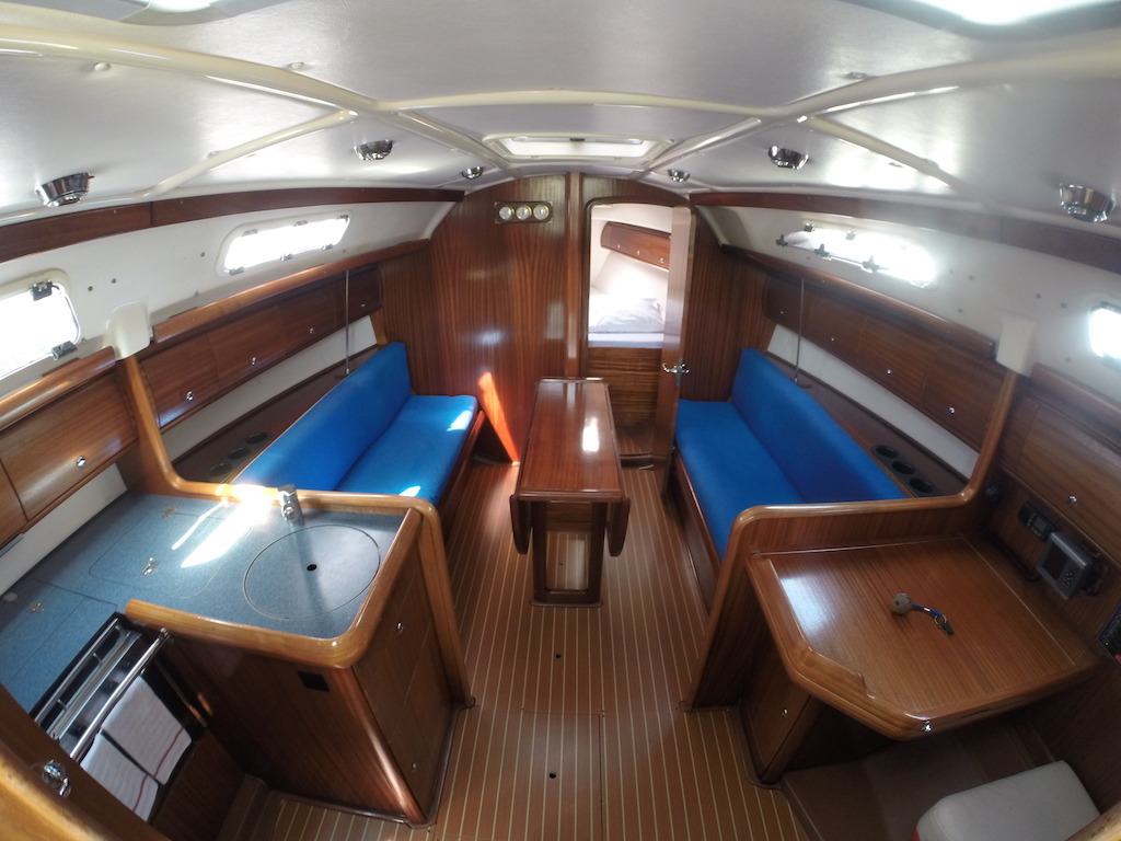фото Bavaria 32 12