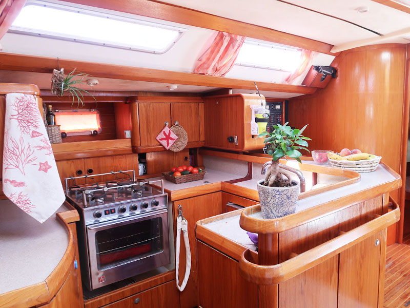 صور Sun Odyssey 51 9