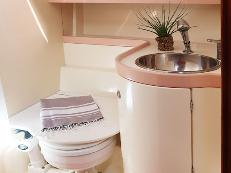 صور Sun Odyssey 51 13