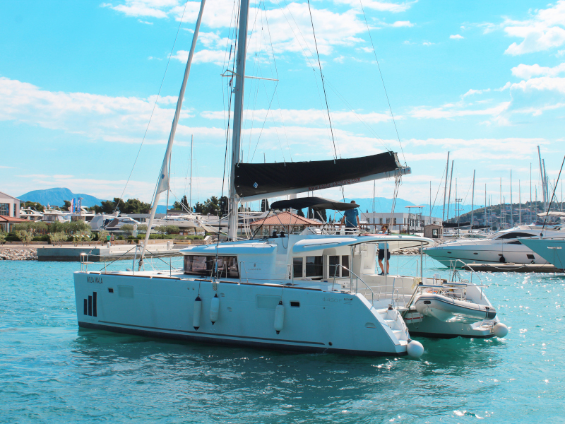 foto Lagoon 450 3