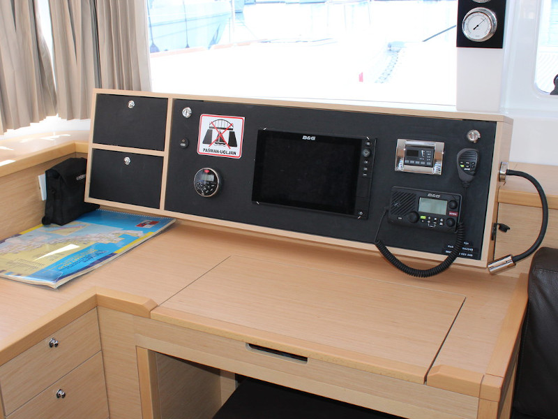 foto Lagoon 450 7