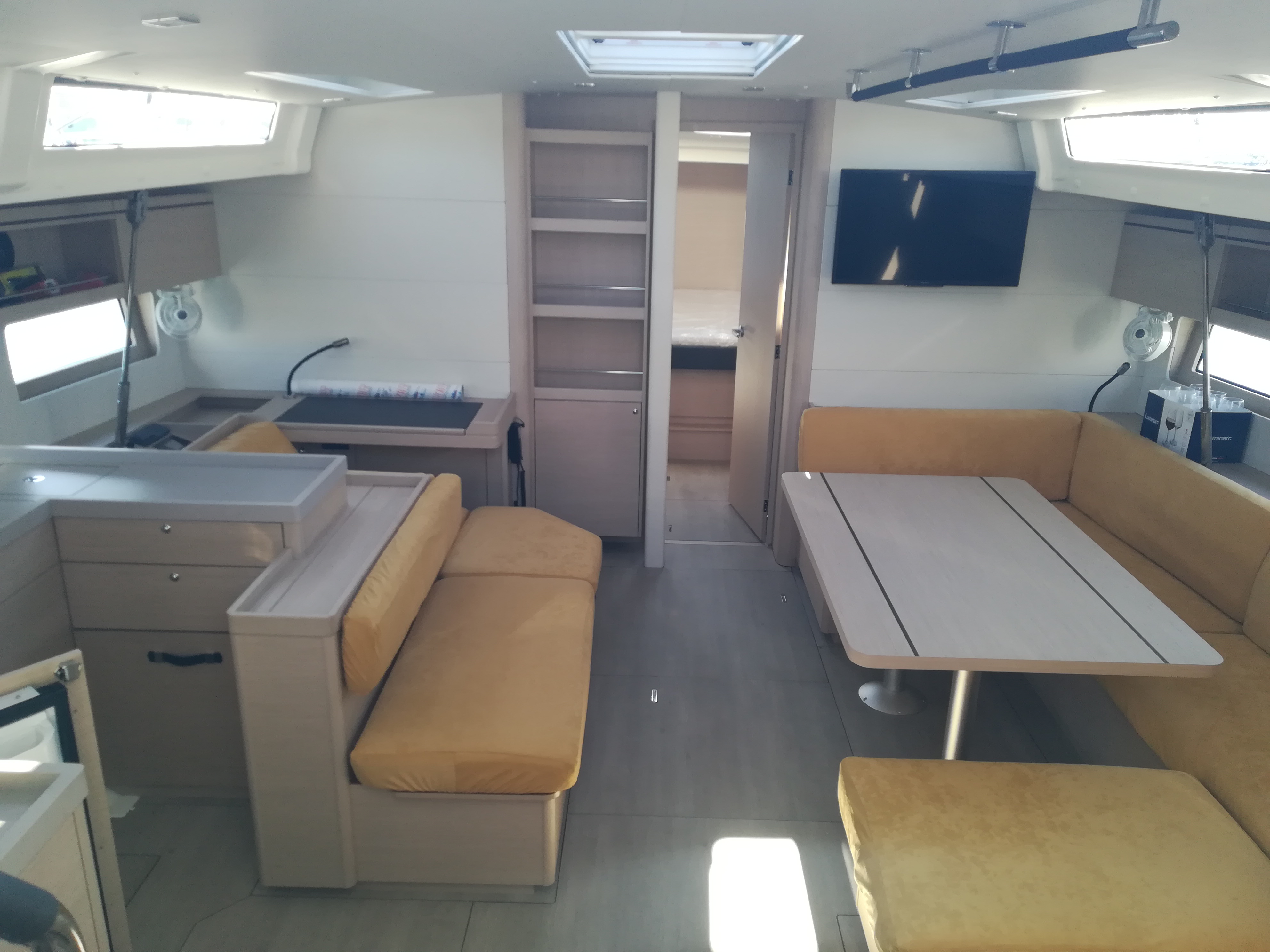 S/Y - Oceanis 51.1 - 3 Cabins - Built 2022