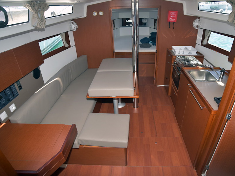 photo Oceanis 38.1 3