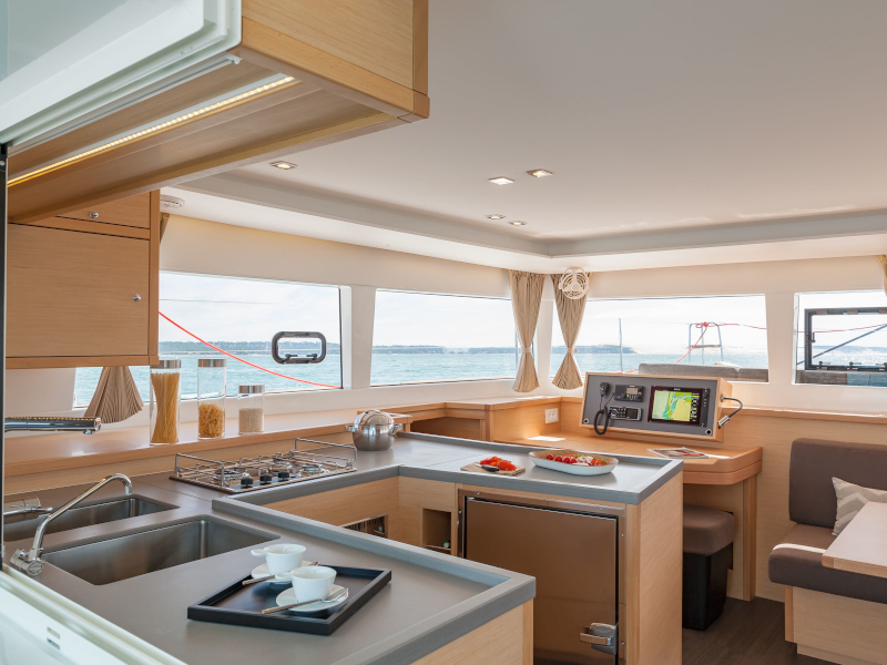 صور Lagoon 450  Flybridge 8