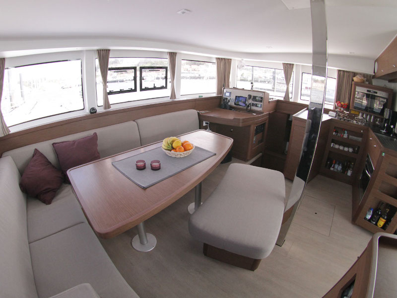 фото Lagoon 42 25