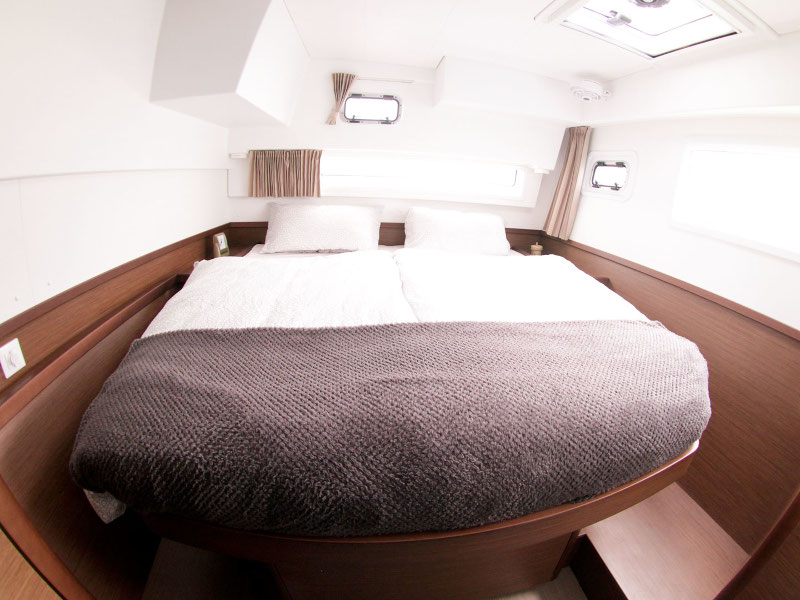 фото Lagoon 42 28