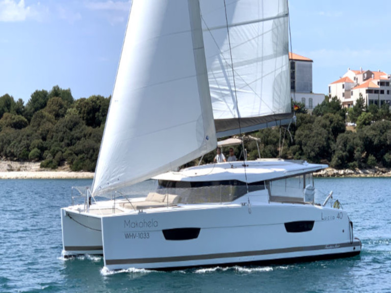 фото Lucia 40 21