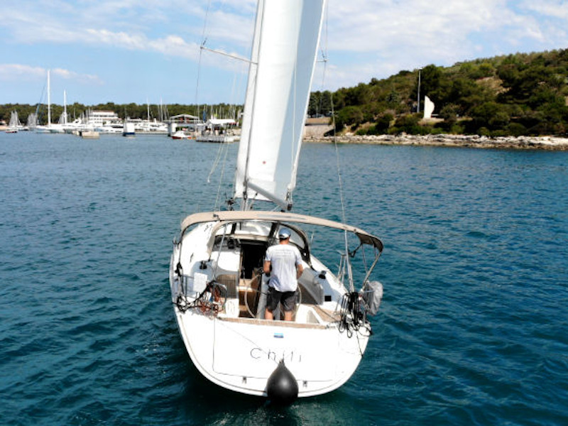 صور Bavaria Cruiser 33 8