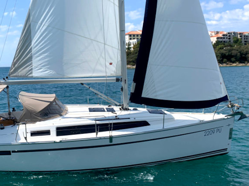 صور Bavaria Cruiser 33 9