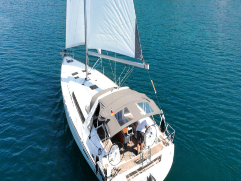 照片 Oceanis 45 6