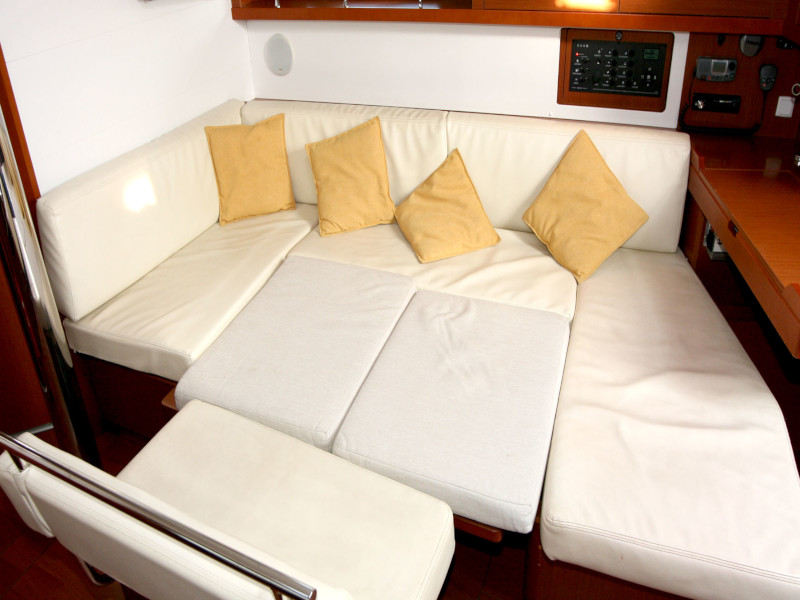 照片 Oceanis 45 13
