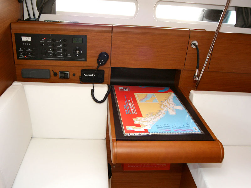 foto Sun Odyssey 419 13