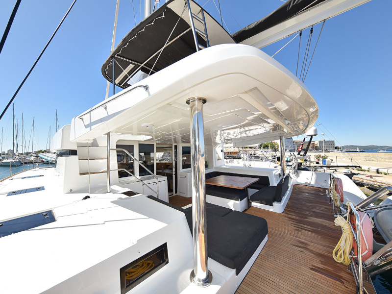 фото Lagoon 520 15